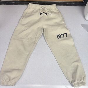 Essentials Fear of God 197 Sweats